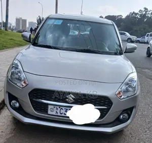 Suzuki Swift 2022 Silver