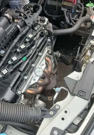 Suzuki Swift 2022 Silver