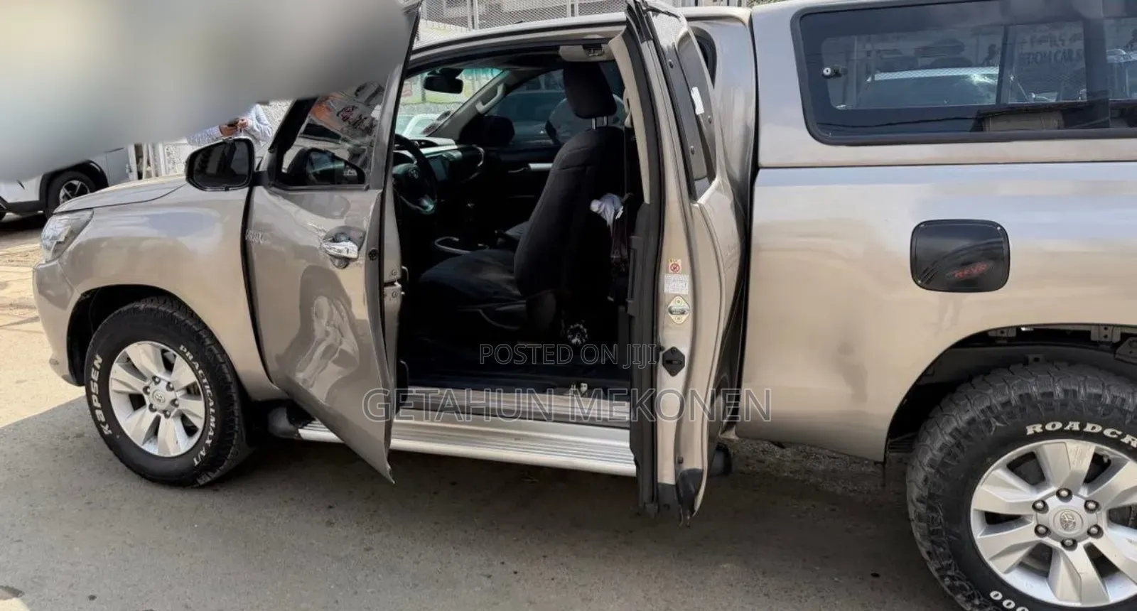 Toyota Hilux 2020 Gold