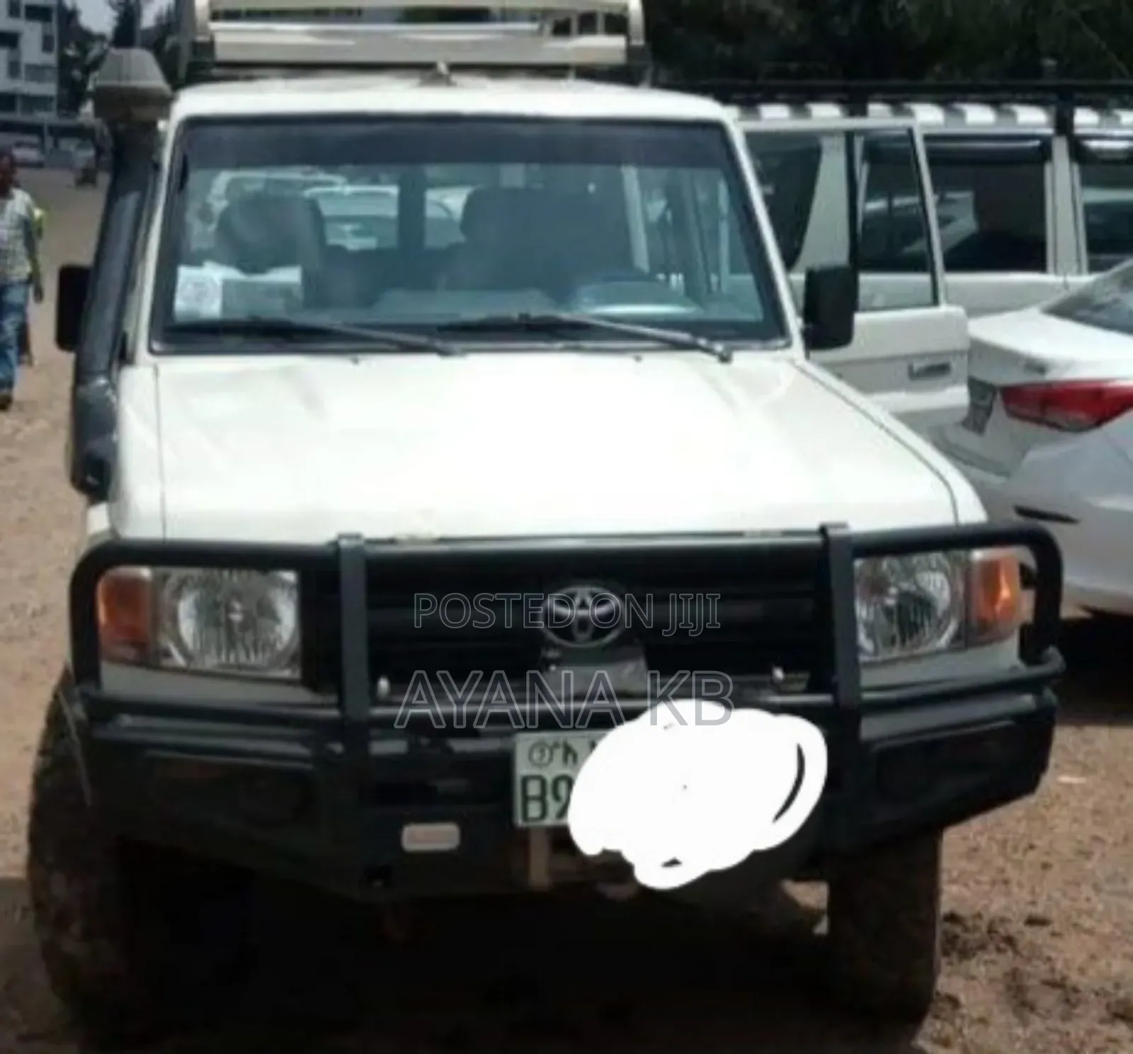 Toyota Land Cruiser 2015 White