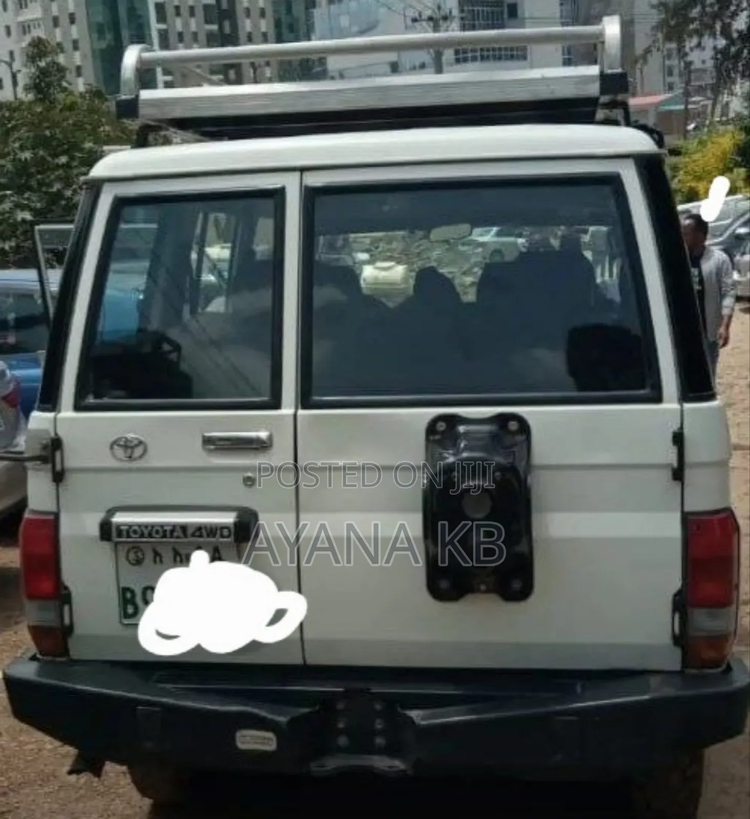 Toyota Land Cruiser 2015 White