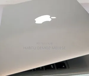 New Laptop Apple MacBook Air 2020 M1 4GB Intel Core I5 SSD 128GB