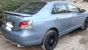 Toyota Yaris 2010 Blue