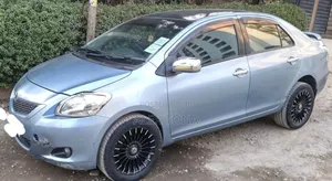 Toyota Yaris 2010 Blue