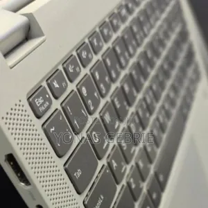 New Laptop Lenovo 8GB AMD Ryzen 5 SSD 512GB