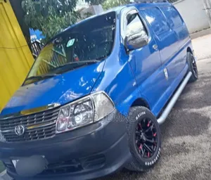 Toyota HiAce 2011 Blue