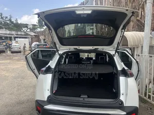 Peugeot 2008 2022 White