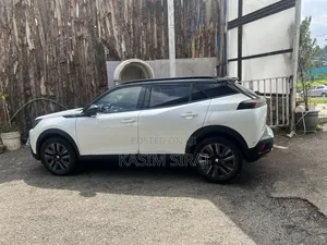 Peugeot 2008 2022 White