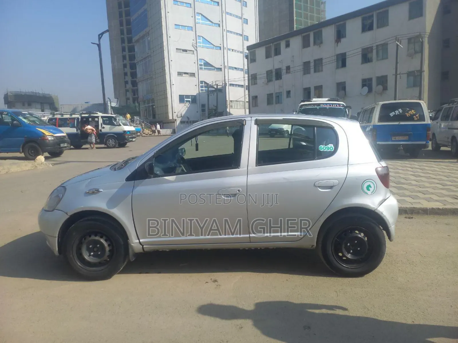 Toyota Vitz 2001 Silver