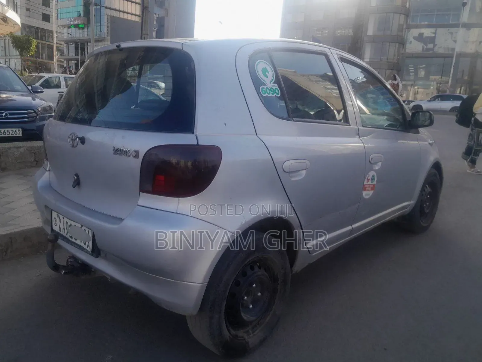 Toyota Vitz 2001 Silver