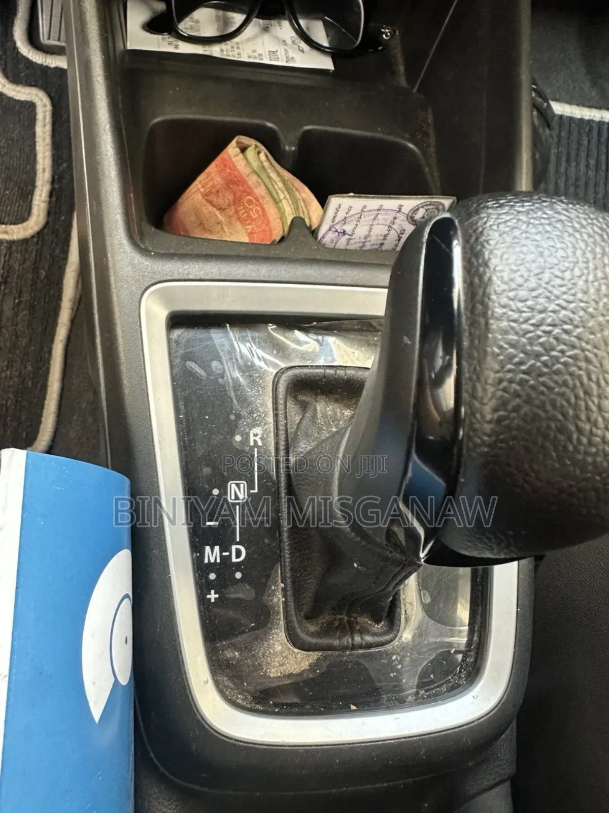 Suzuki Swift 2023 Red