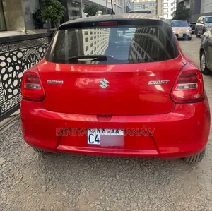 Suzuki Swift 2023 Red