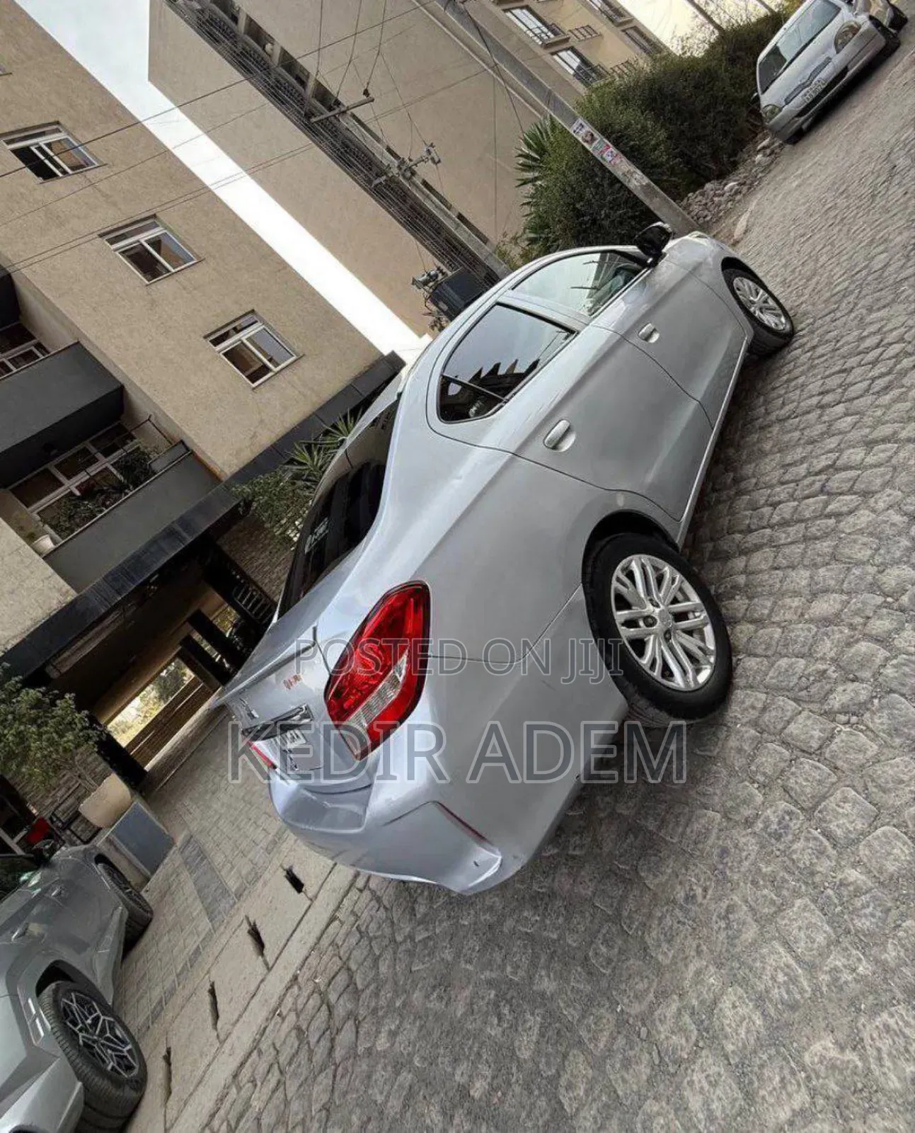 Mitsubishi Attrage 2021 Silver