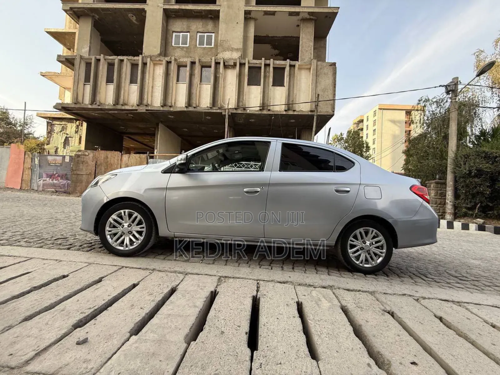 Mitsubishi Attrage 2021 Silver