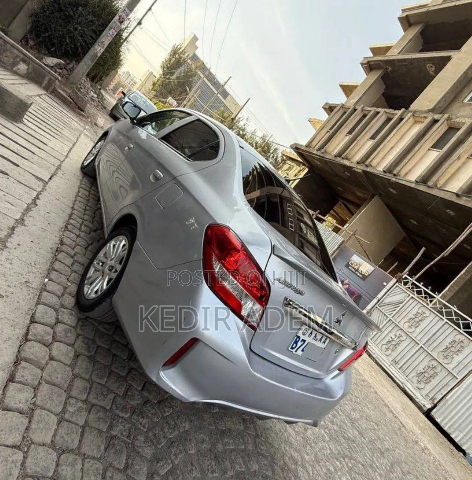 Mitsubishi Attrage 2021 Silver