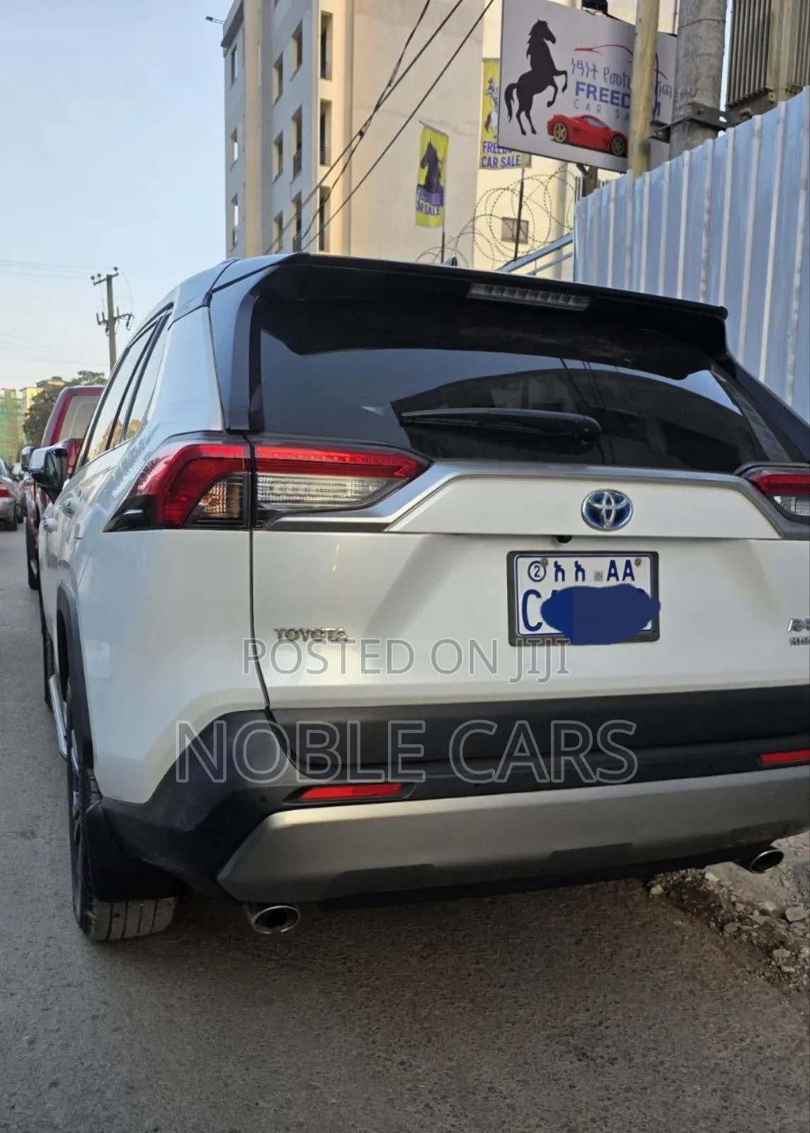 Toyota RAV4 2023 White