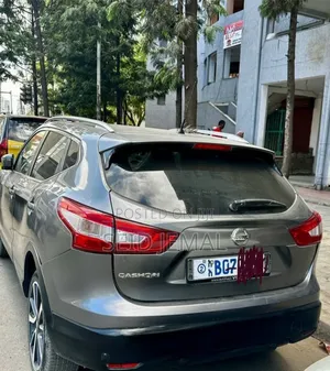 Nissan Qashqai 2017 Gray