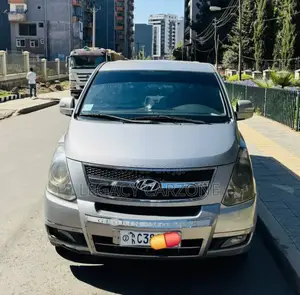 Hyundai Starex 2013 Silver