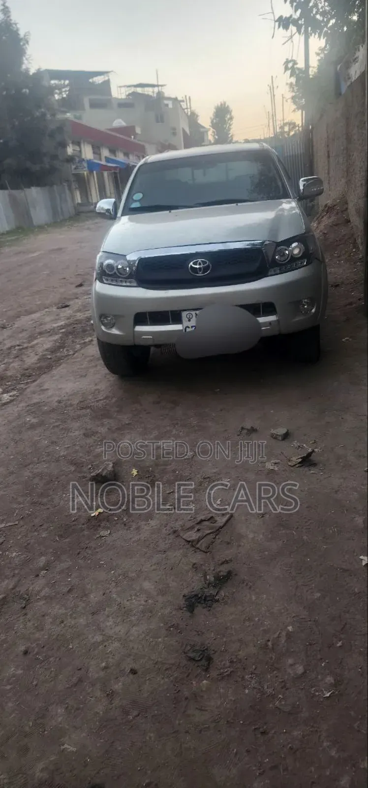 Toyota Hilux 2009 Gold