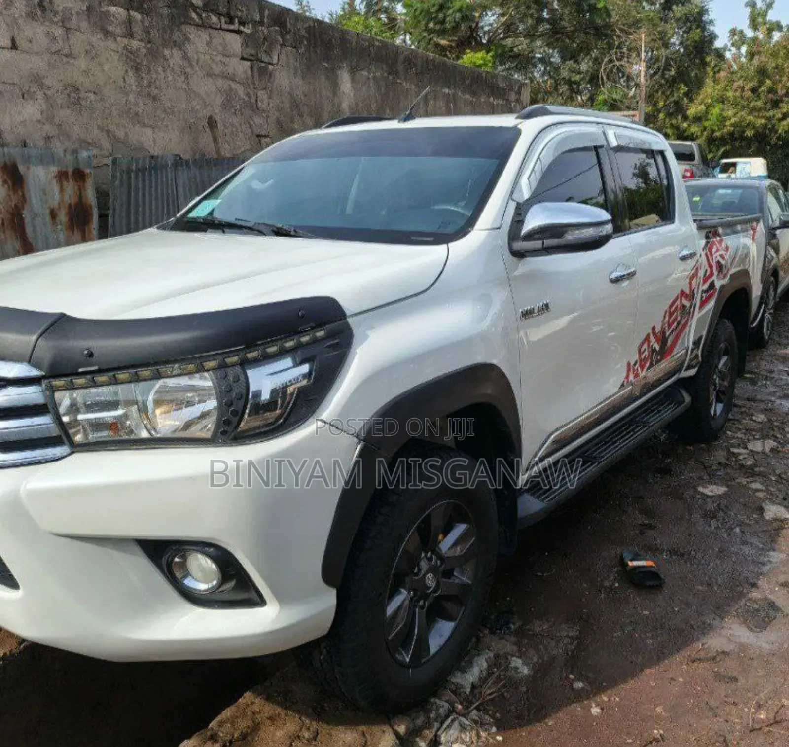 Toyota Hilux 2020 White