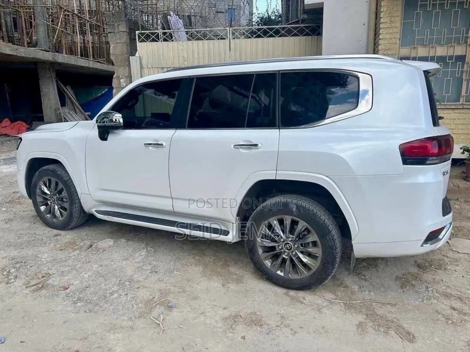 Toyota Land Cruiser 2023 White