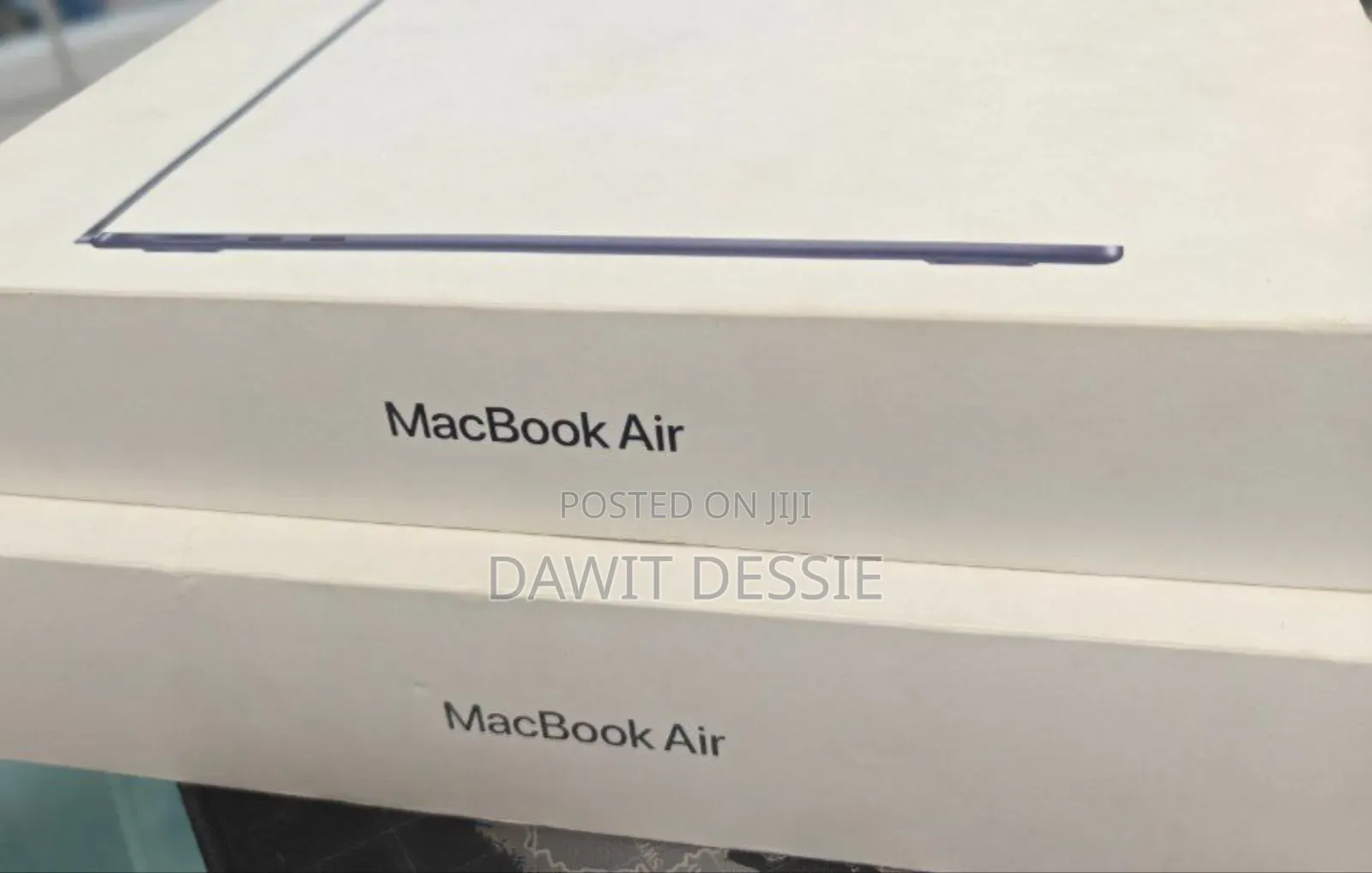 New Laptop Apple MacBook Air 2025 M4 13-Inch 16GB Apple M4 SSD 256GB