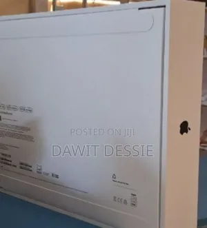 New Laptop Apple MacBook Air 2025 M4 13-Inch 16GB Apple M4 SSD 512GB