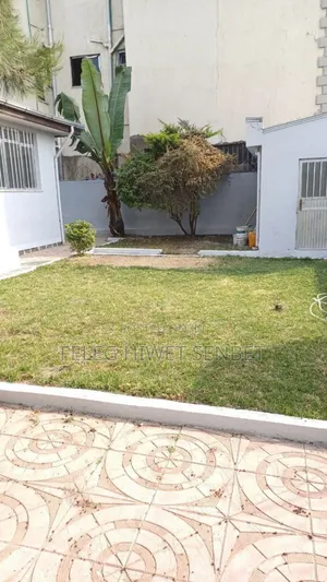 Furnished 3bdrm Villa in Bole for sale