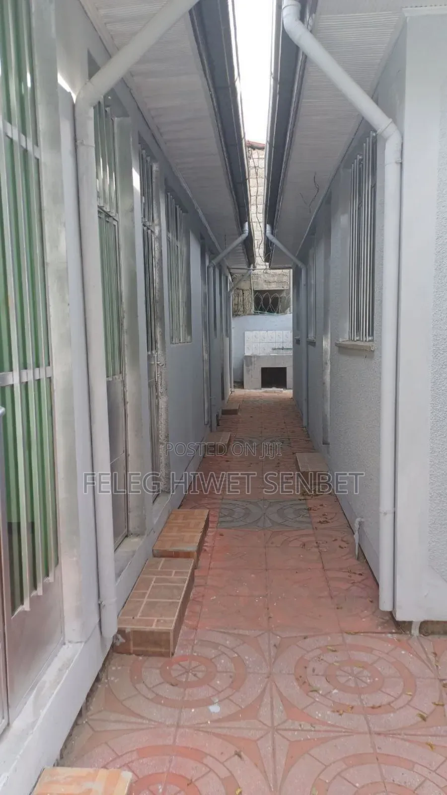 Furnished 3bdrm Villa in Bole for sale