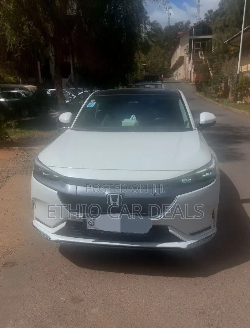 Honda e:NS1 68.8 kWh FWD 2023 White