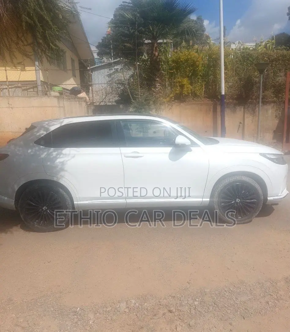 Honda e:NS1 68.8 kWh FWD 2023 White