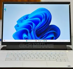 New Laptop Alienware Area-51m 16GB Intel Core I7 SSD 512GB