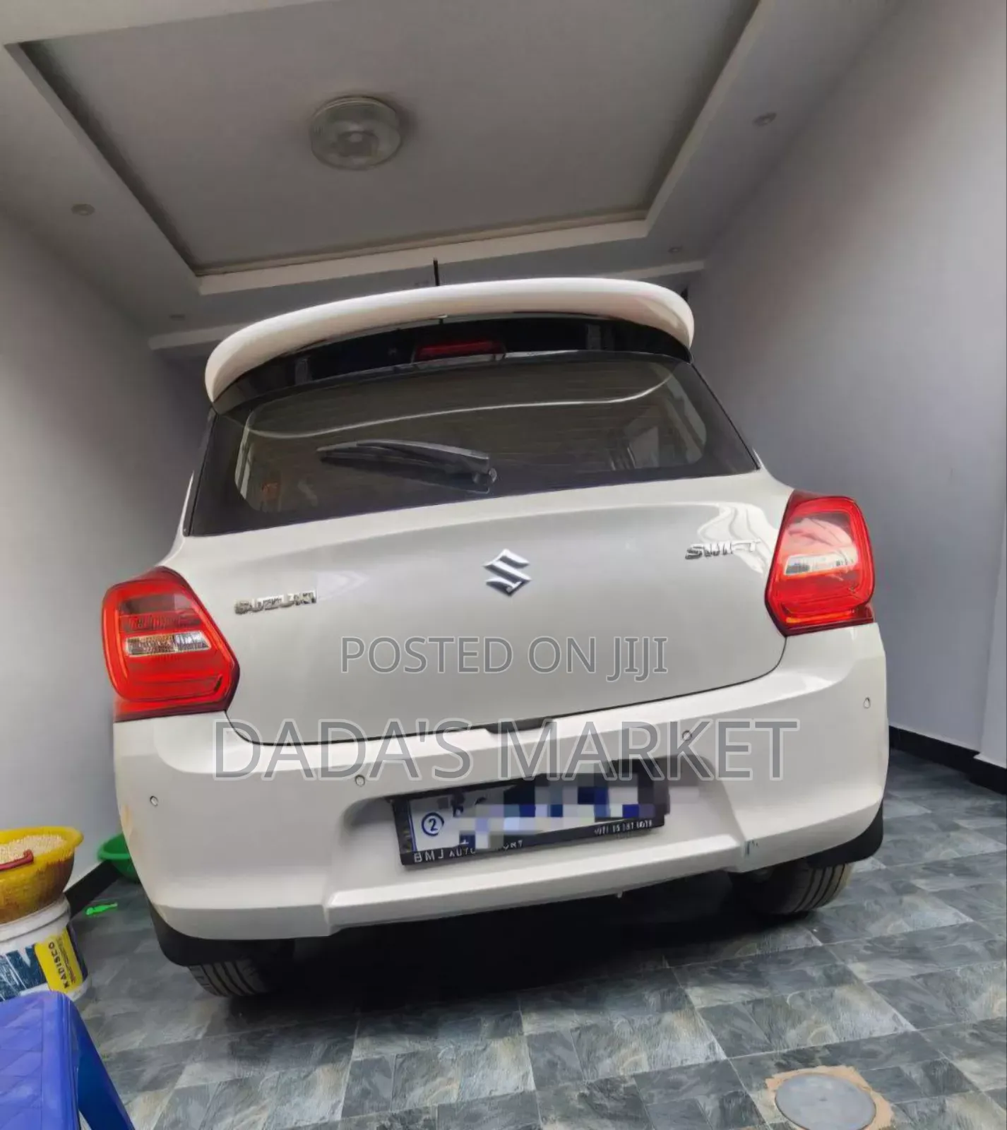 Suzuki Swift 2022 White