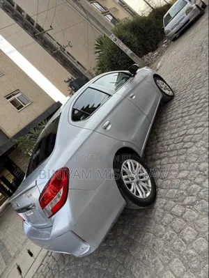 Mitsubishi Attrage 2020 Silver