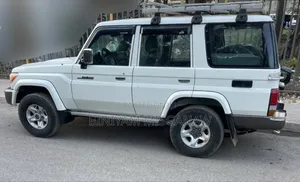 Toyota Land Cruiser 2020 White