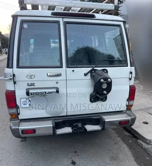 Toyota Land Cruiser 2020 White