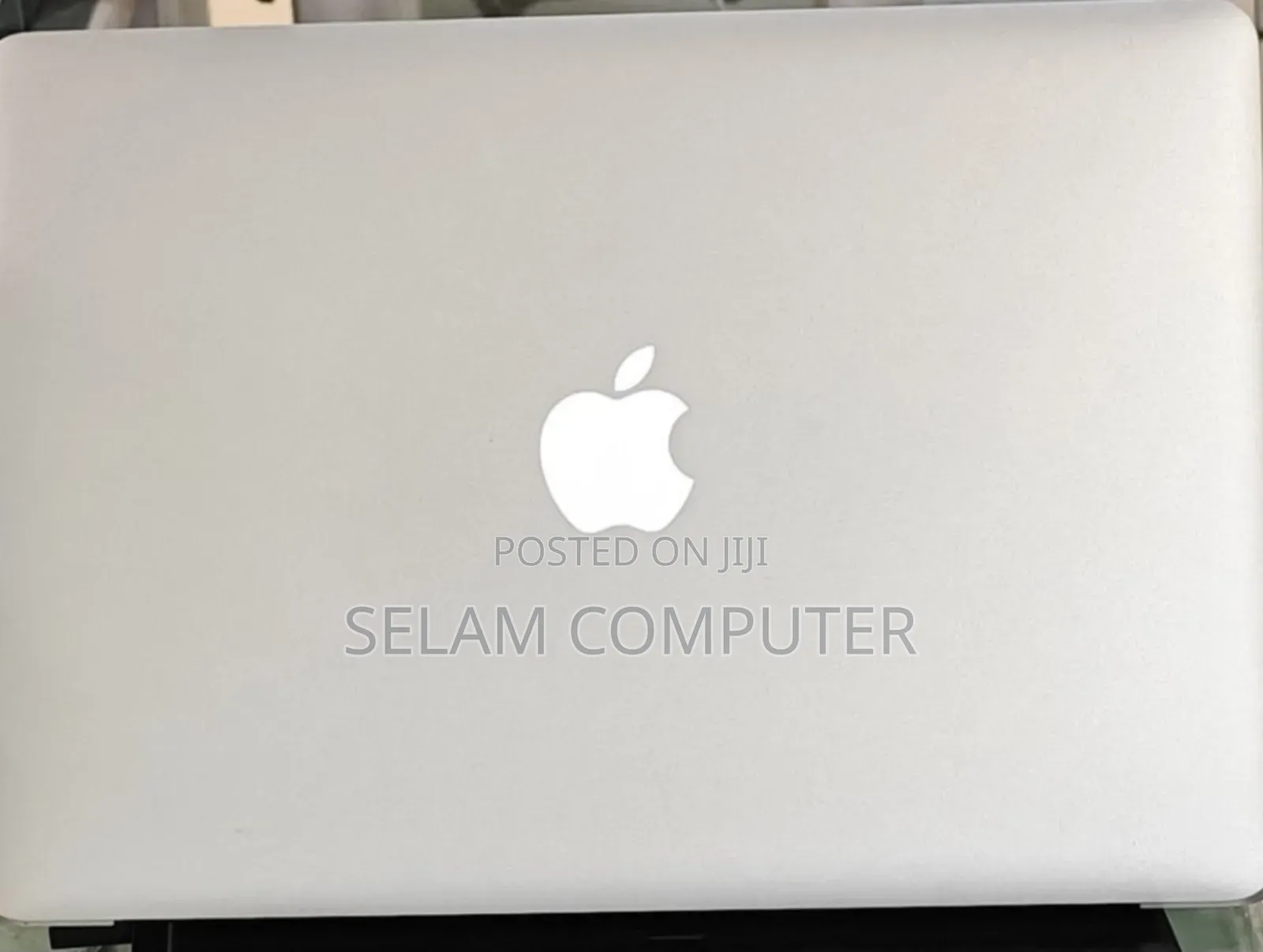 New Laptop Apple MacBook Pro 2017 8GB Intel Core I7 SSD 512GB