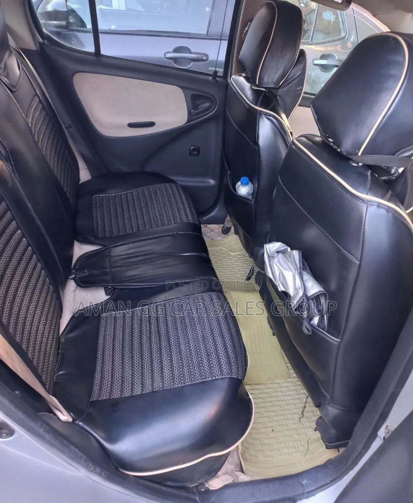 Toyota Vitz 2004 Silver