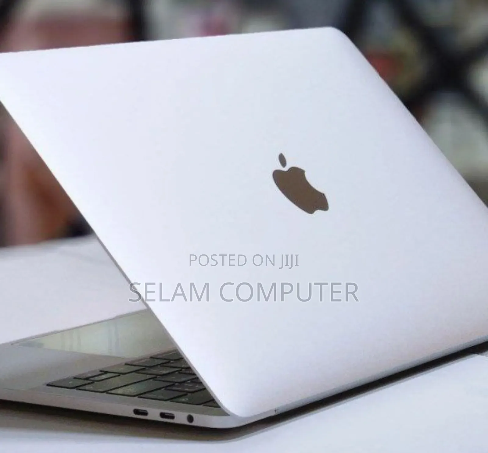 New Laptop Apple MacBook Pro 2018 8GB Intel Core I5 SSD 256GB