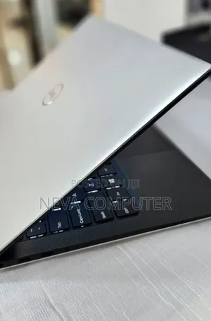 New Laptop Dell XPS 13 8GB Intel Core I5 SSD 512GB