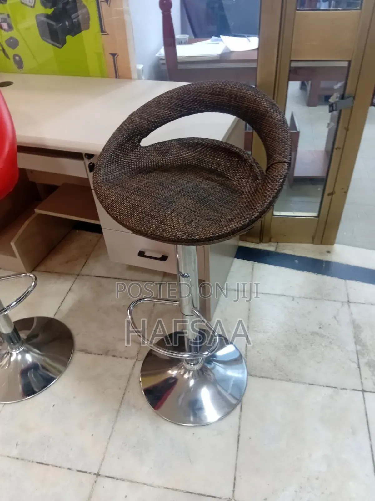 Bar Chair and Lab Chair