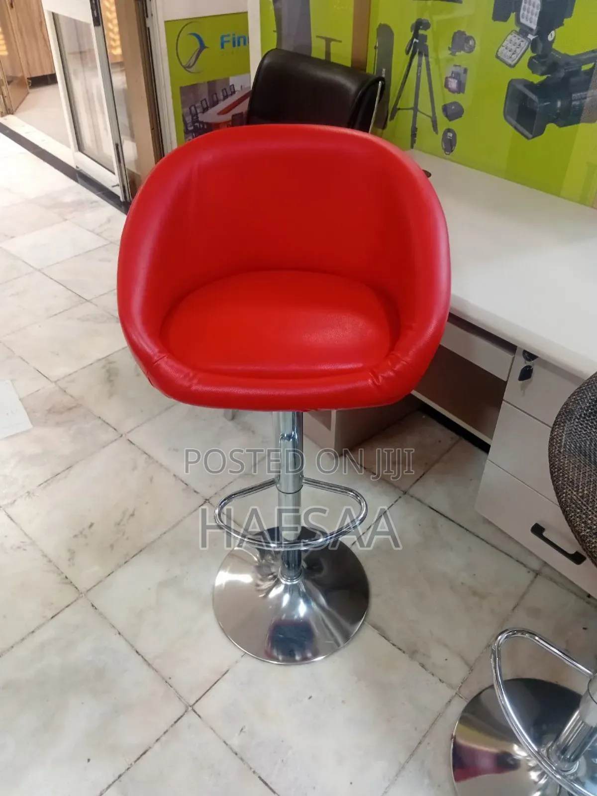 Bar Chair and Lab Chair