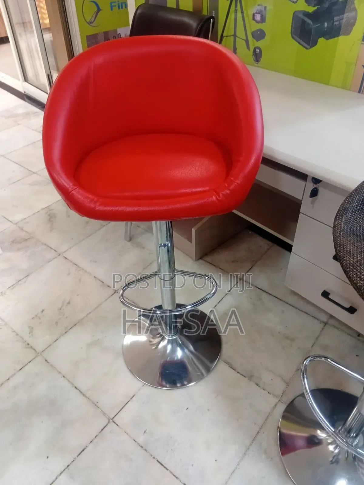 Bar Chair and Lab Chair