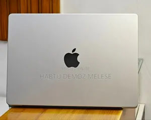 New Laptop Apple MacBook Pro M1 32GB Apple M1 SSD 1T