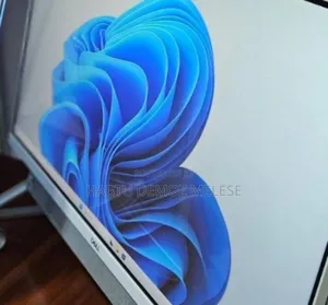 New Laptop Apple MacBook Pro M1 32GB Apple M1 SSD 1T