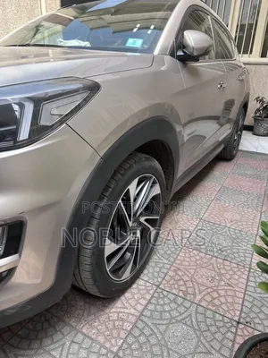 Hyundai Tucson 2020 Gold