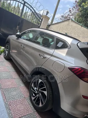 Hyundai Tucson 2020 Gold