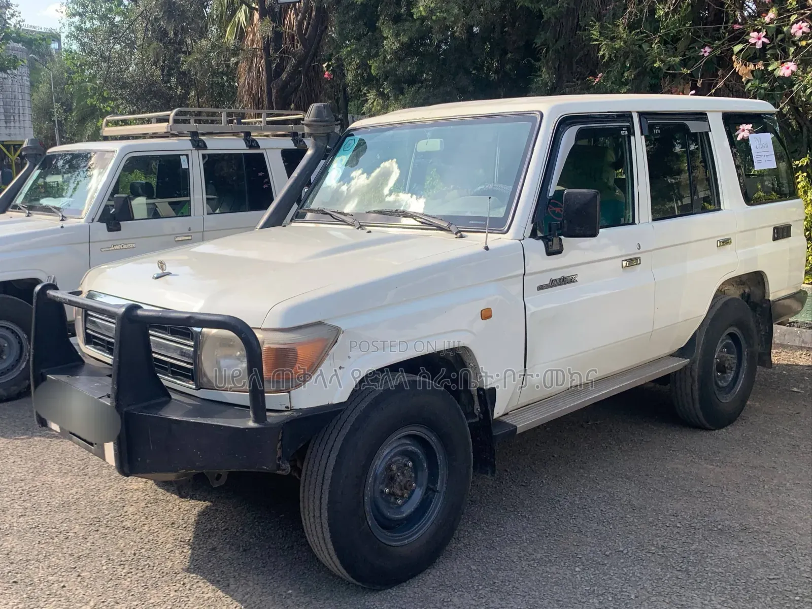 Toyota Land Cruiser 2013 White