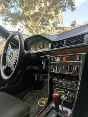 Mercedes-Benz W124 1996 White