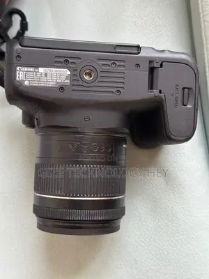 Canon Eos 77d Camera